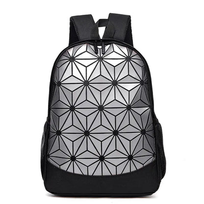 LIGHTWEIGHT NYLON FASHION BACKPACK 20L – SCHOOL, COLLEGE & TRAVEL BAG - QUARATI